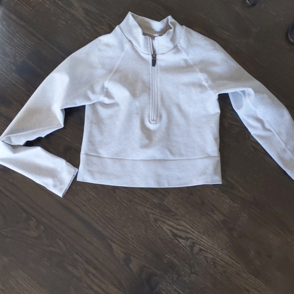 Cropped grey workout quarter zip